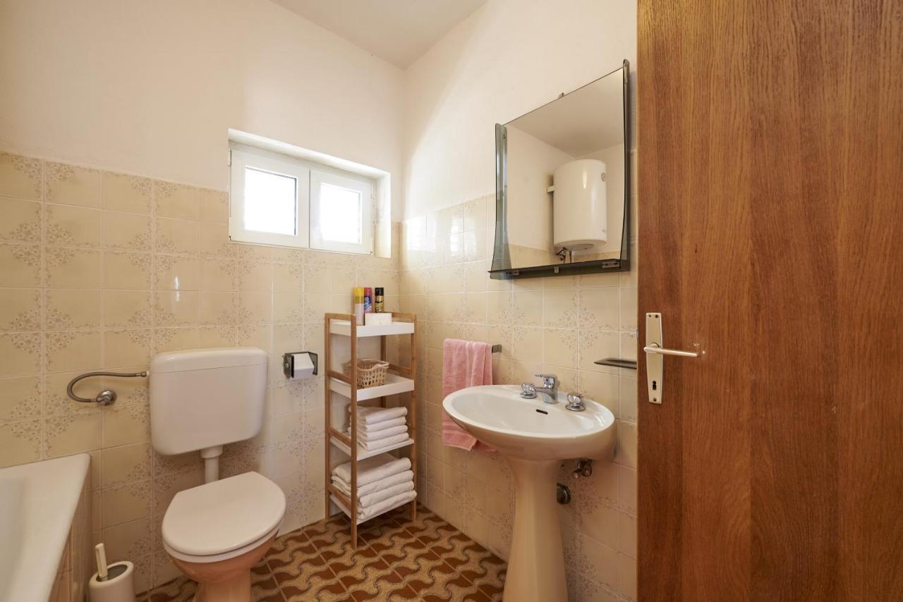 Apartments By The Sea Slatine, Ciovo - 15504 Exterior foto